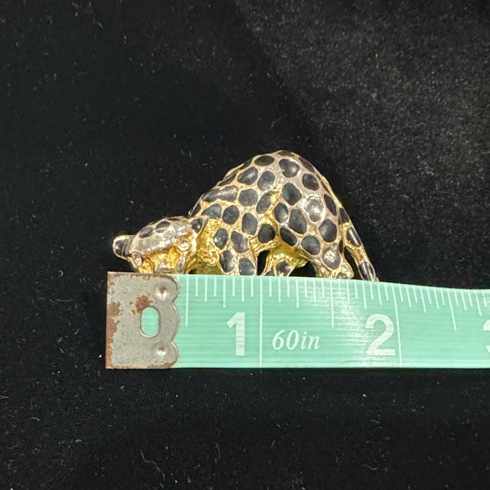 Leopard Brooch - Picture 3 of 6